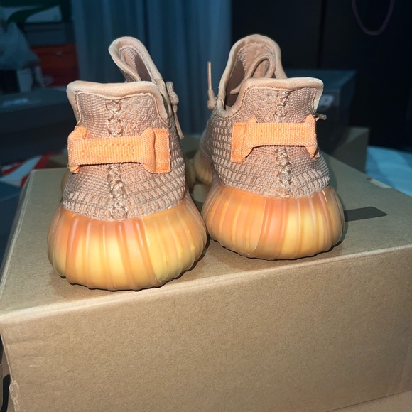 adidas gazelle silver green womens Adidas Yeezy Boost 350 V2 Carbon Beluga – Zeuskicks main image 1